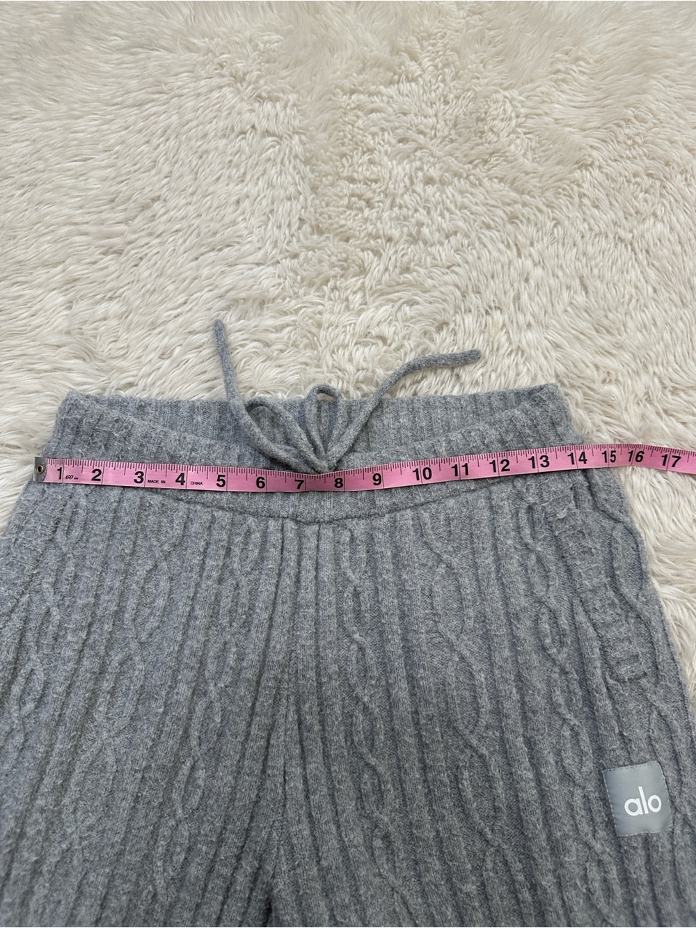 ALO Yoga Cable knit Winter Bliss hoodie & Bliss Pant Matching Set - Picture 13 of 16